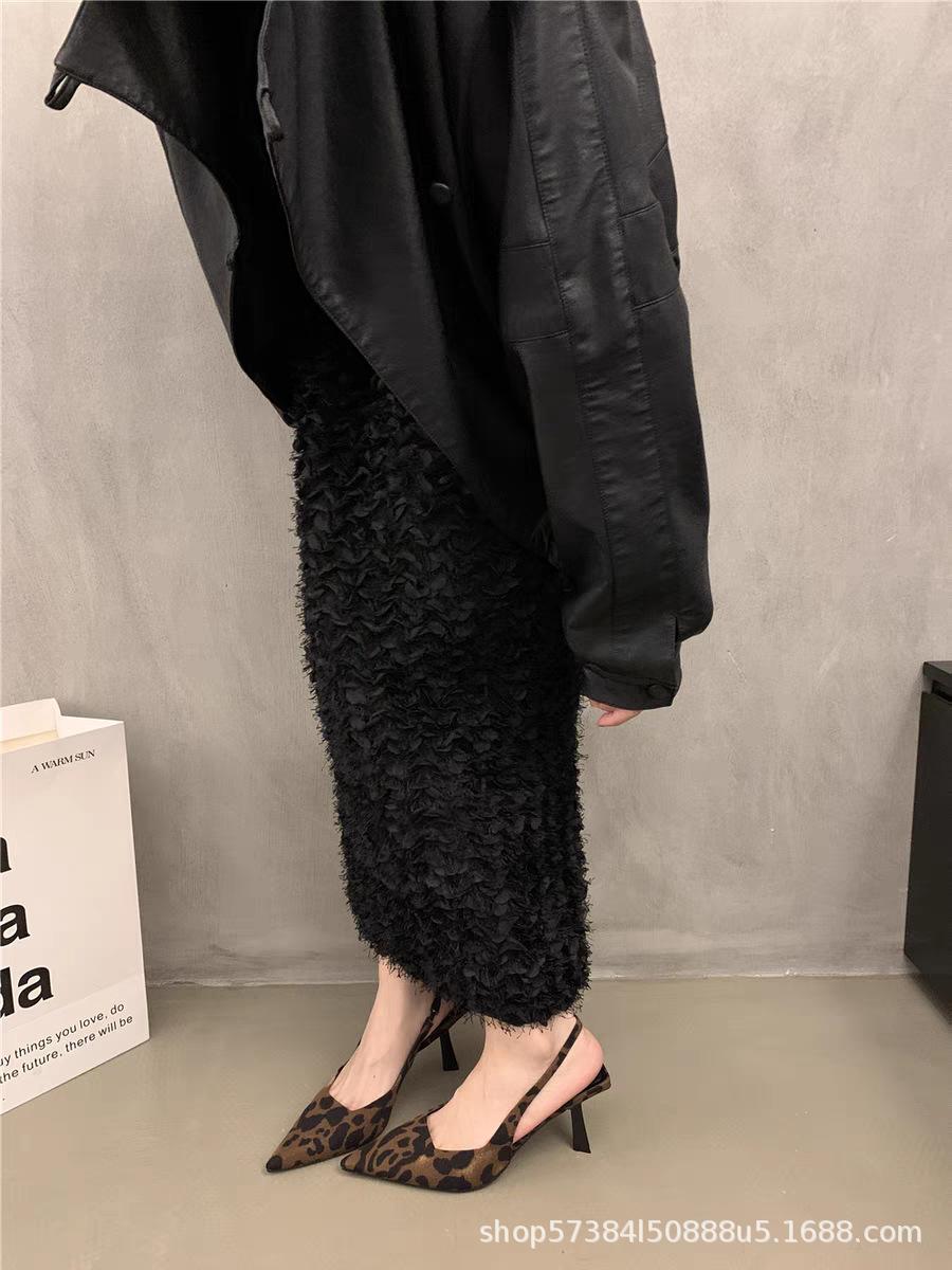 

Sandals women s thin heels pointed white back strap women s shoes 2025 summer new sexy and thin one-word strap high heels 35 чёрный