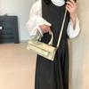 Sac à bandoulière pour femme en cuir PU bleu clair Sac à main exquis Sacs baguette Nouveaux sacs design tendance