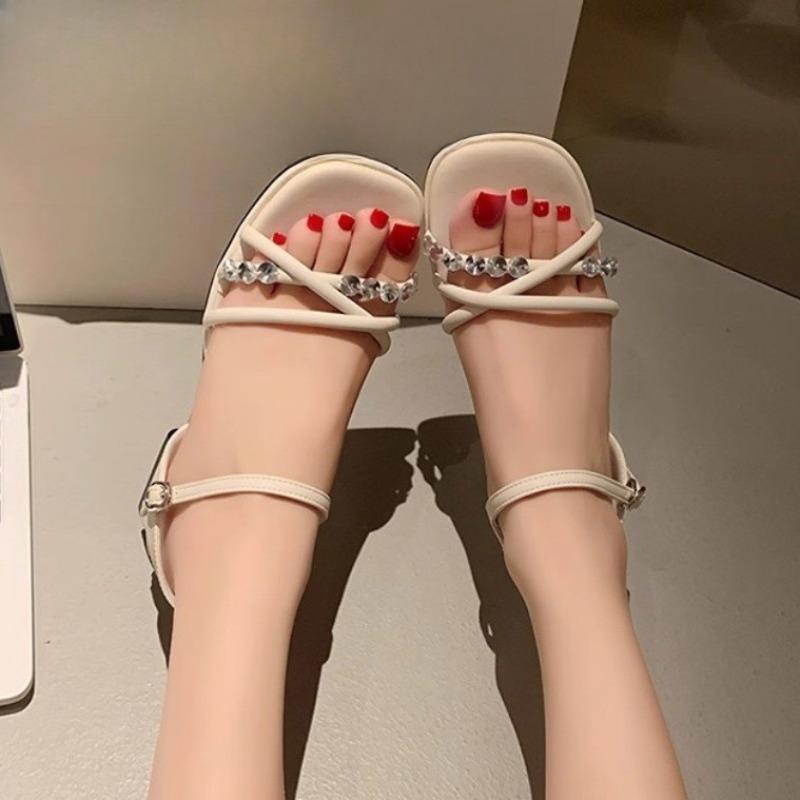 

Новые сандалии с бриллиантами и толстыми каблуками и туфли на одно плечо 40 бежевый