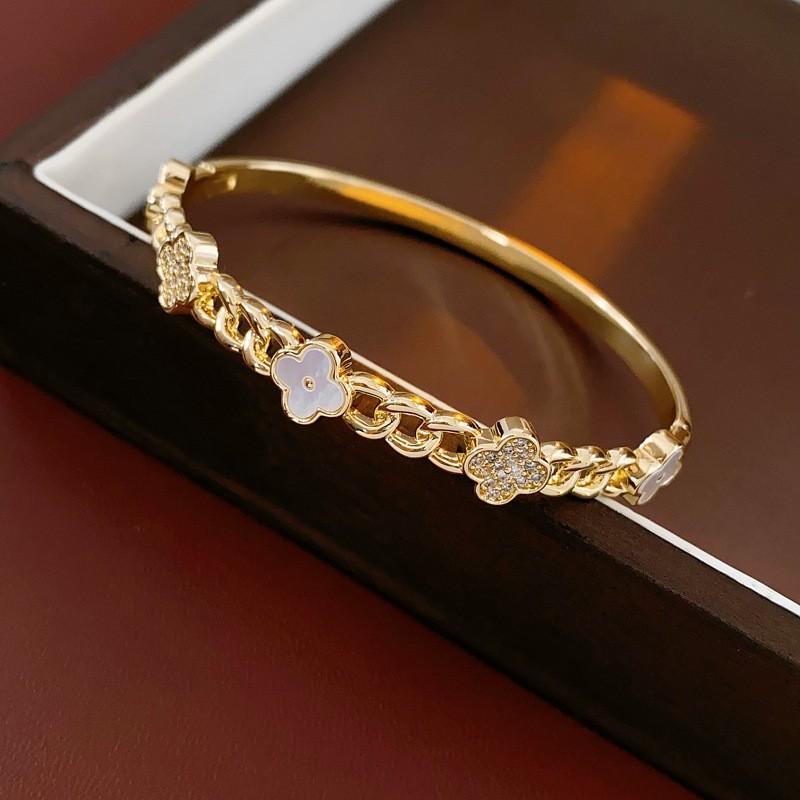 Elegant Floral Zircon Chain Bracelet Women Gold Plated Copper Alloy Stylish Daily Wear Office Casual Outfits