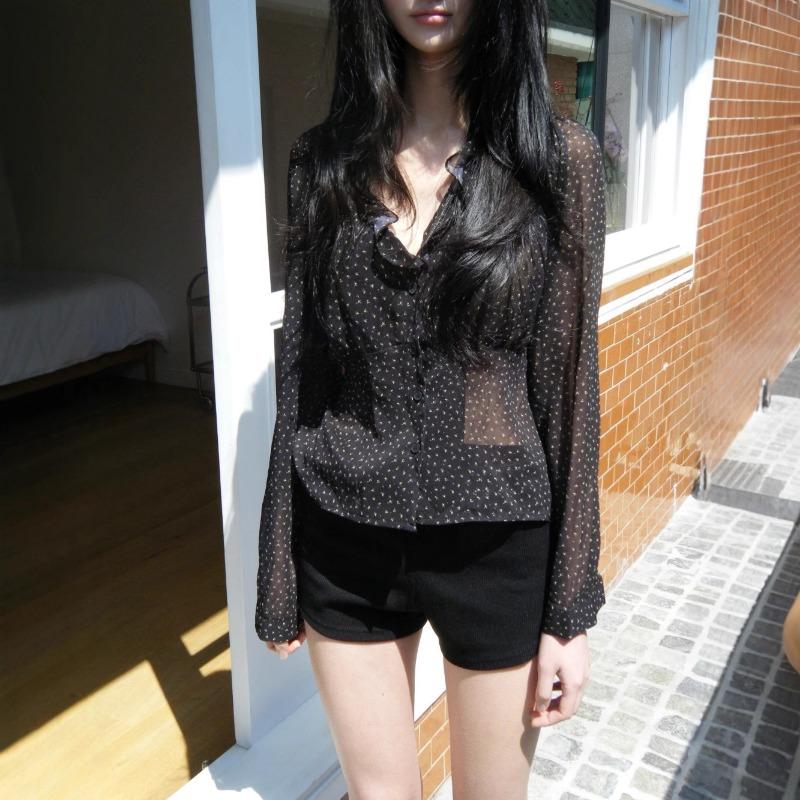 

Japanese Spring and Summer Retro Floral Forest Slightly See-through Chiffon Lace Small Floral Long-sleeved Shirt Top Onesize чёрный