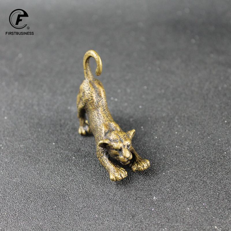 Retro Copper Panther Statue Animal Figurine Prey On Agile Style Brass Leopard Sculpture Home Office Room Decoration Accessories