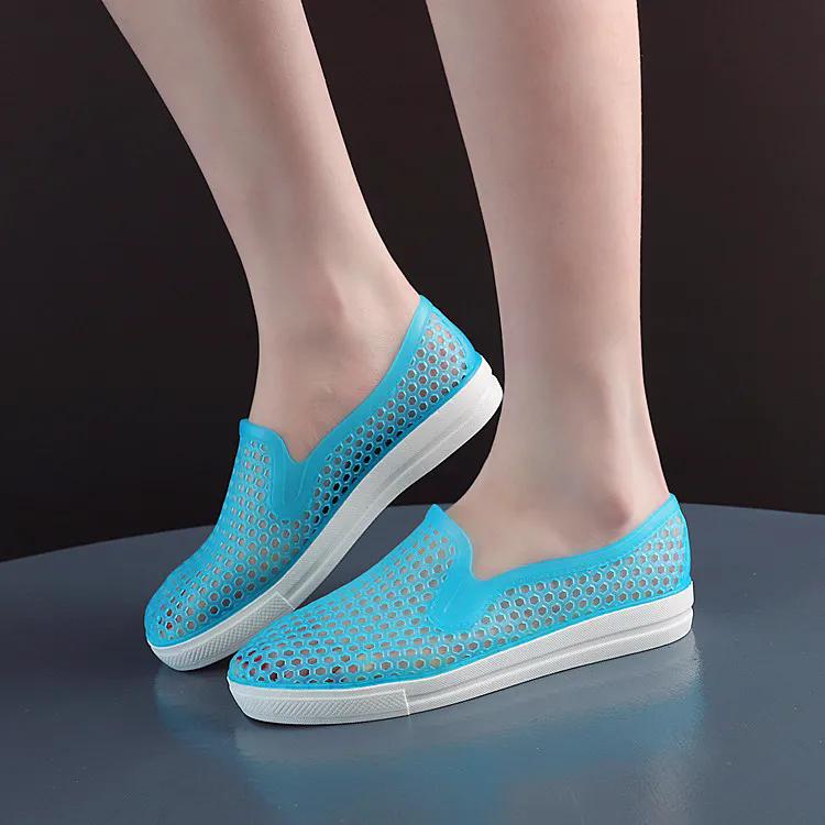 WTEMPO Women's Hollow-out Breathable Flat Thick Heel Anti Slip Casual Work Shoes Spring Summer Large Size Solid Color Single Shoes