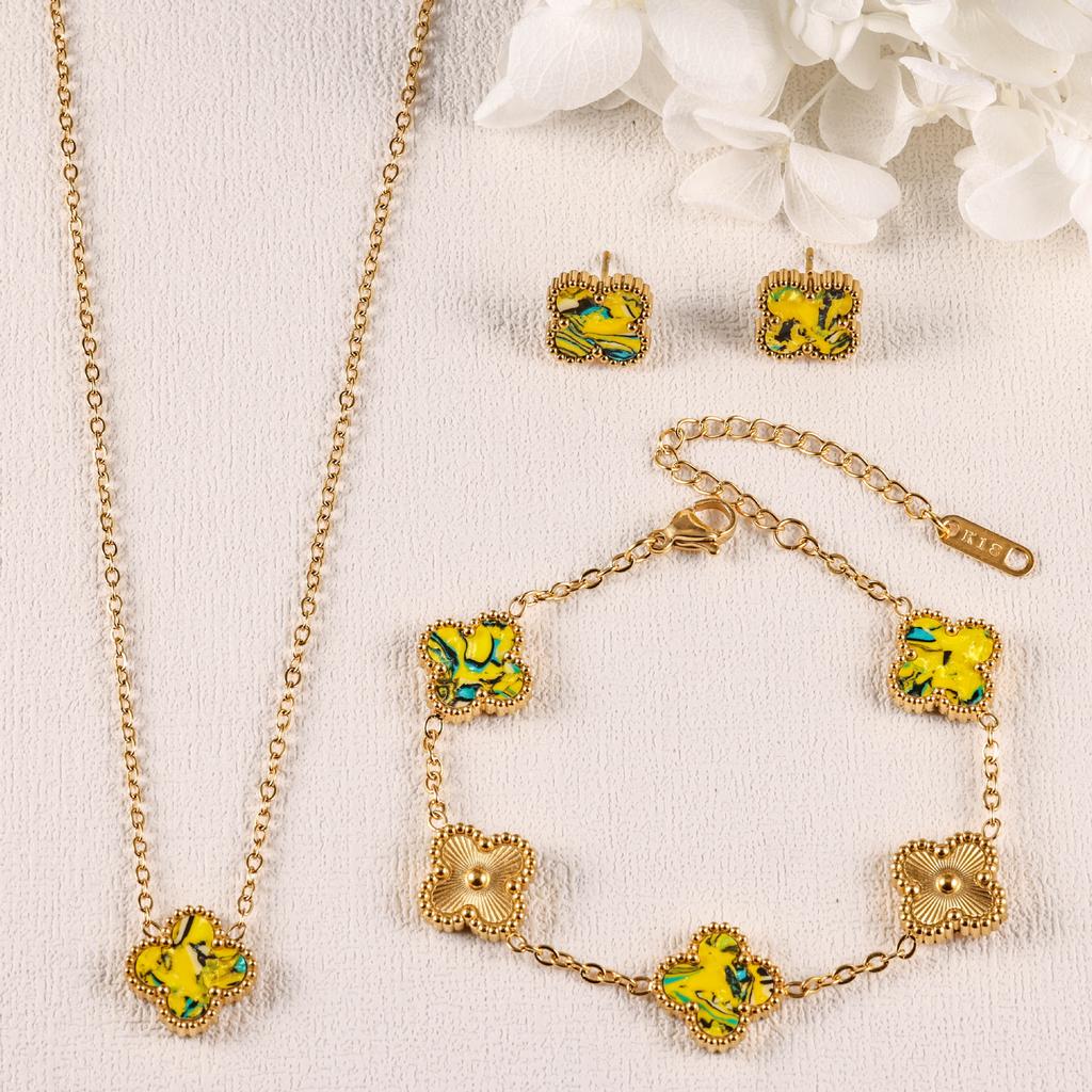 3PCS clover necklace bracelet earrings 18K gold-plated non fading light luxury fashion accessory