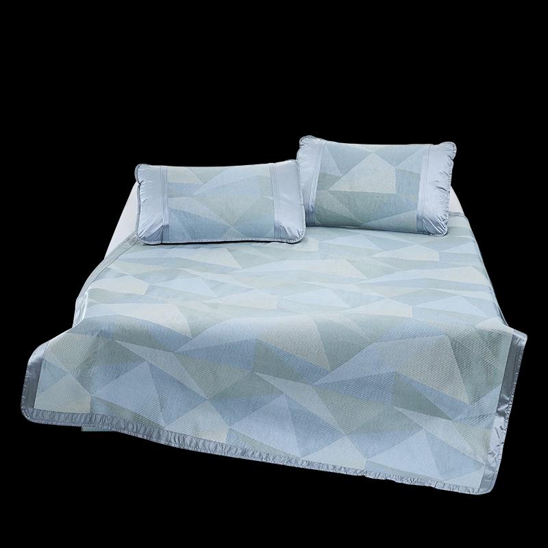 Luolai Light and Shadow Dream Ice Silk Mat Three-Piece Set