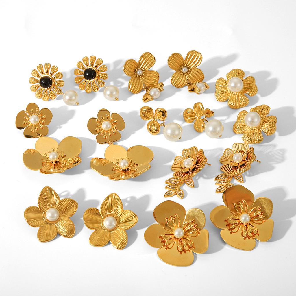 French Style 18K Gold Stainless Steel Flower Studs, Fashionable Retro Elegant Pearl Earrings for Women