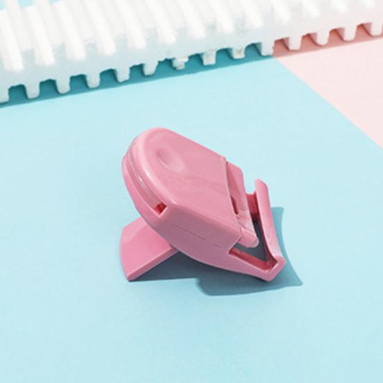 Yousheng Eyelash Beauty Curler Portable Easy To Use ABS Quick Lash Curler Tool for Makeup