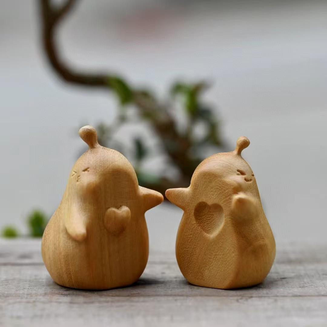 Golden Sandalwood Carving: Handmade Desktop Ornament & Valentine’s Day Gift