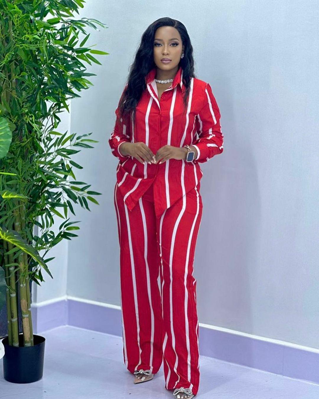 

Женские повседневные костюмы с длинным рукавом из Европы и Америки 2024 года на весну и осень Large красный