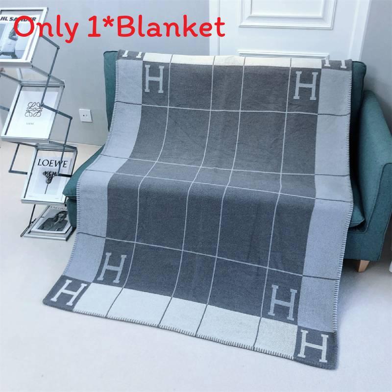 Modern And Simple Style Cashmere Blanket For Office Nap Sofa And Camping