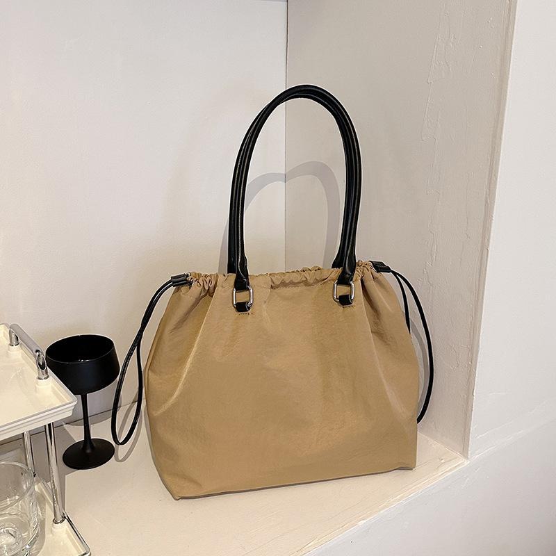 Women's Bag Autumn and Winter New Casual Large-capacity Tote Bag Commuting Class Shoulder Bag