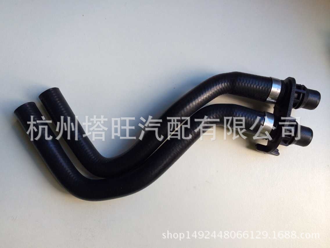 

Mondeo Victory 2.3 Патрубок системы отопления с двойным разъемом для максимального отопителя (6G9118C266K) 3