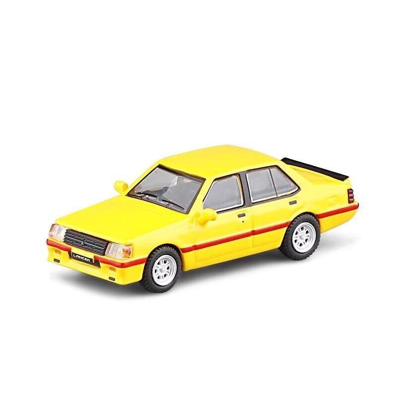

1:64 Желтый JDM Lancer EX2000 Racing Sports Sedan Модель Металлического Автомобиля