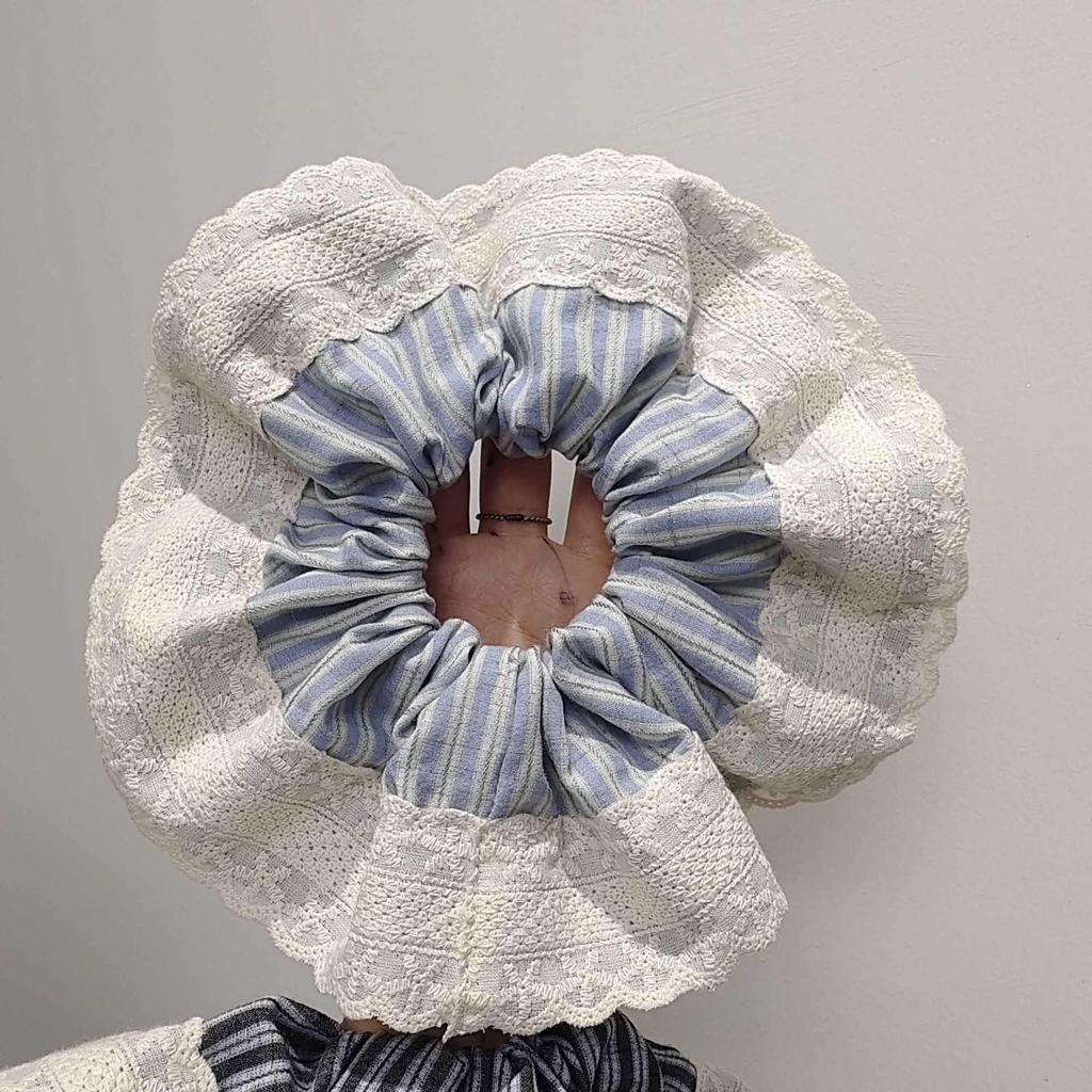 Elegant Korean Blue Striped Lace Trim Scrunchie