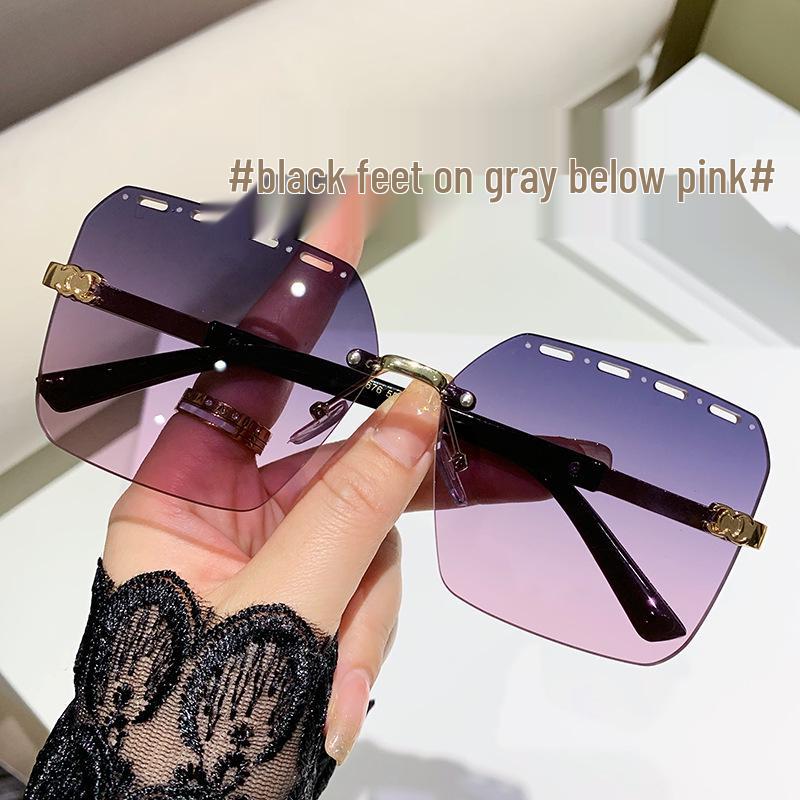 

Шикарные солнцезащитные очки без оправы с градиентной защитой от УФ-лучей - Женские летние очки премиум-класса для вождения Sunglasses with Box 004