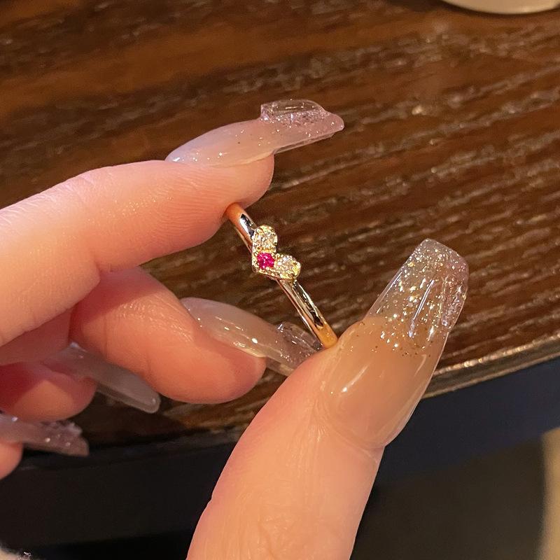 Mittelalterlicher französischer Retro Zir*****Stiftring Damen Nischen-Design High-End Liebesaccessoires Damen