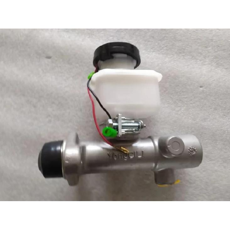 Brake Master Cylinder Master Brake Cylinder master cylinder For Nissan Forklift TD27 J01 J02 TD27 H20 3.5T 5117 5057