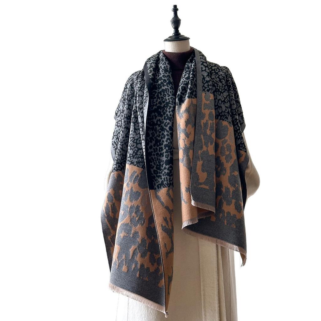 Classic Leopard Print Imitation Cashmere Scarf Women's Korean Version Shawl Dual-purpose Scarf Versatile Travel Decoration