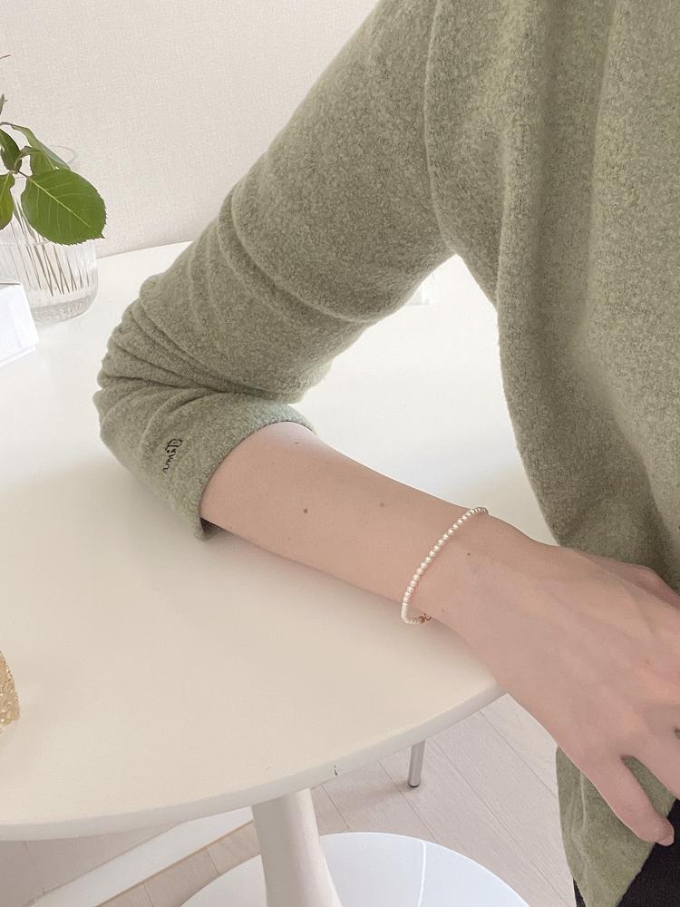 Elyona Classic Pearl Bracelet