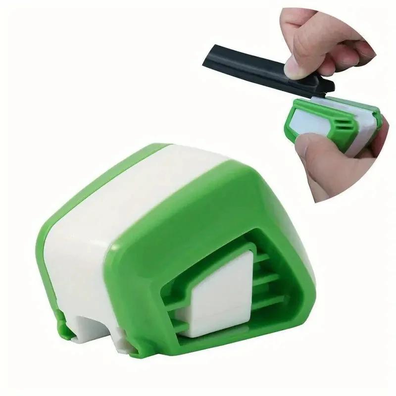 Universal Car Wiper Blade Repair Tool - Rubber Regroove Cutter,Trimmer and Restorer for Windscreen Wiper Blades, Car Accessories