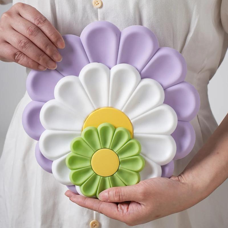 1Pcs Flower Heat Resistant Silicone Mat Drink Cup Coasters Non-slip Pot Holder Table Placemat Kitchen Accessories Coasters Pads