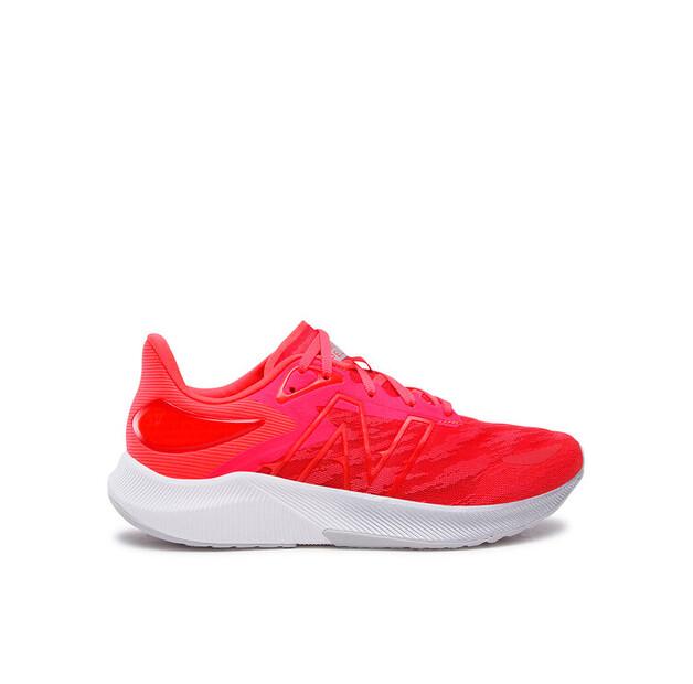 Беговые кроссовки New Balance FuelCell Propel v3 EU 44