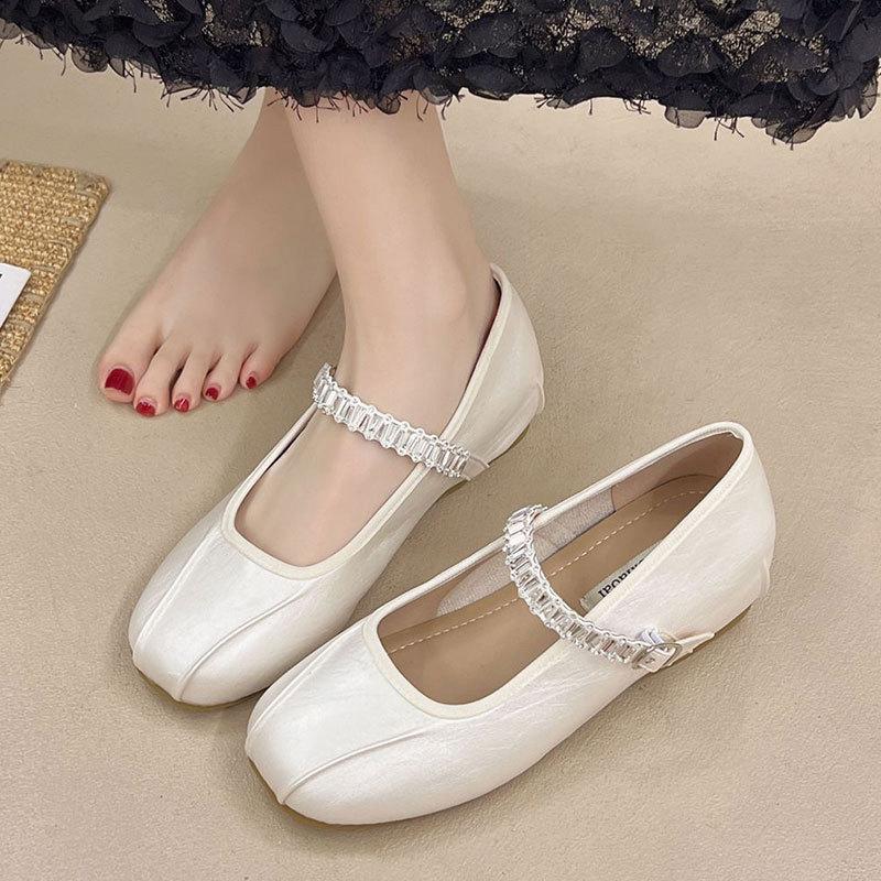 Märke trasig kod rea första lager kohud damskor mjuk sula inte trötta fötter enkelskor Mary Jane-skor inre höjdhöjande skor tofflor