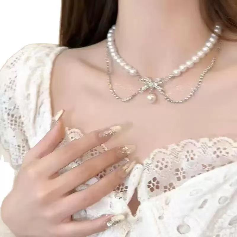 Light Luxury Niche Design Temperament Blue Full of Diamonds and Water Droplets Pearl Collarbone Chain Female Sweet Simple Versatile Neck Chain