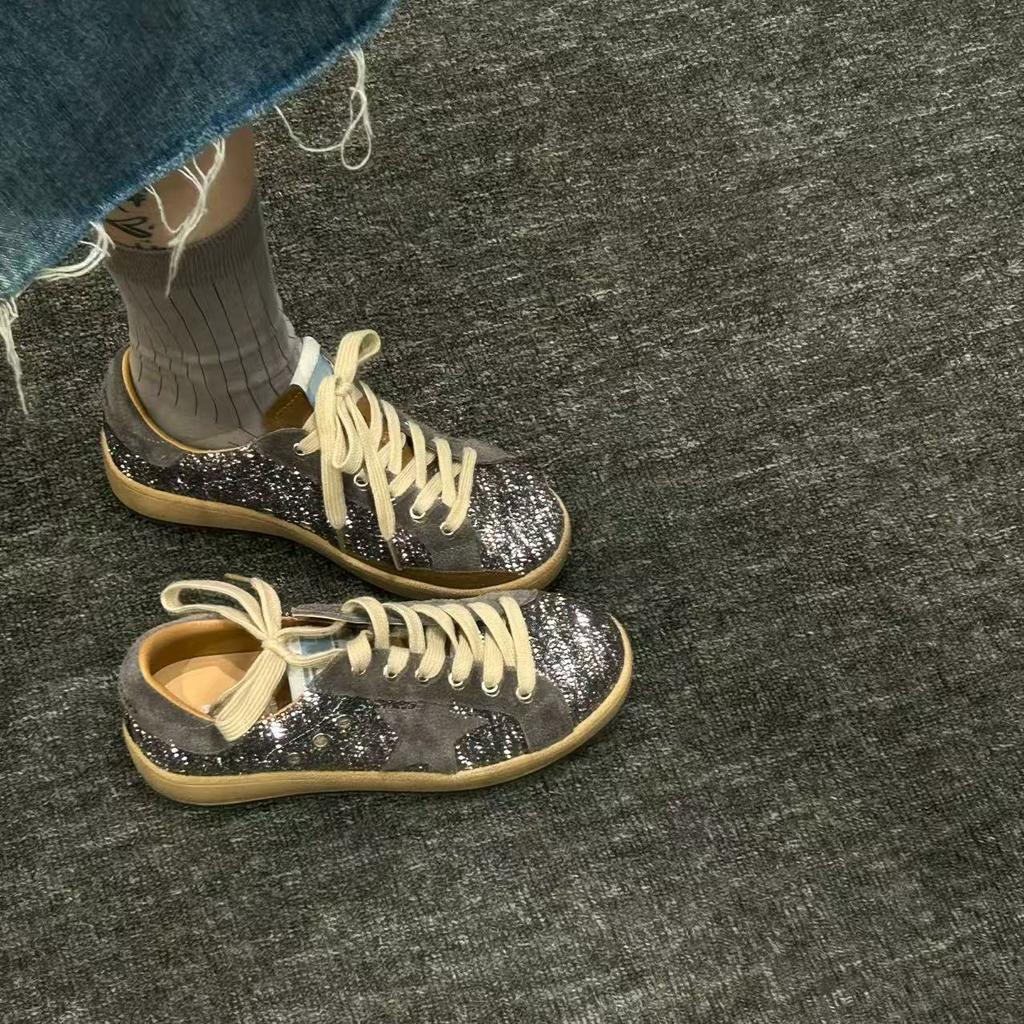 2025 new high version stars old small dirty shoes women's flat white shoes inner height increase couple large size casual shoes