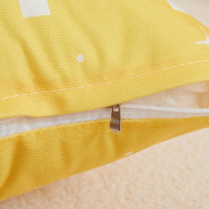 Snoopy 3D Travel Companion Pillow