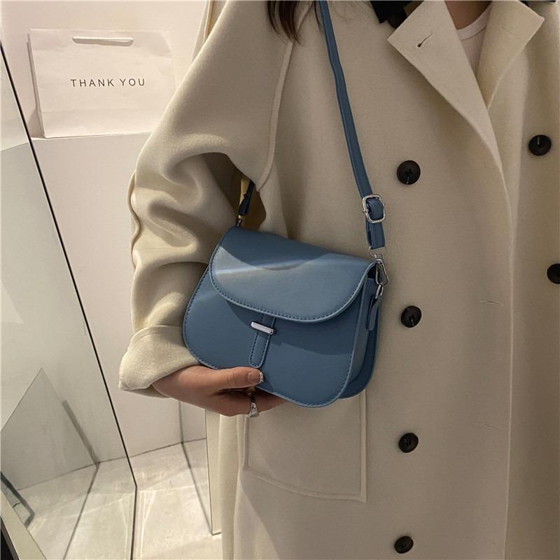 Bag Women's Winter New Fashion Retro Messenger Bag Casual Commuter Shoulder Bag Saddle Bag Women's Bag
