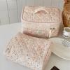 Luxury Women Large Capacity Cosmetic Bag Travel Organizer Make Up Storage Pouch For Lipstick Ladies Vintage Flower Quilting Bag
