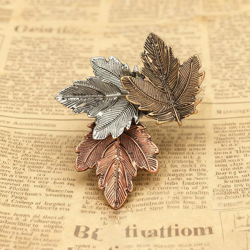 Tri-Color Maple Leaf Vintage Brooch - Elegant European & American Fashion Accessory