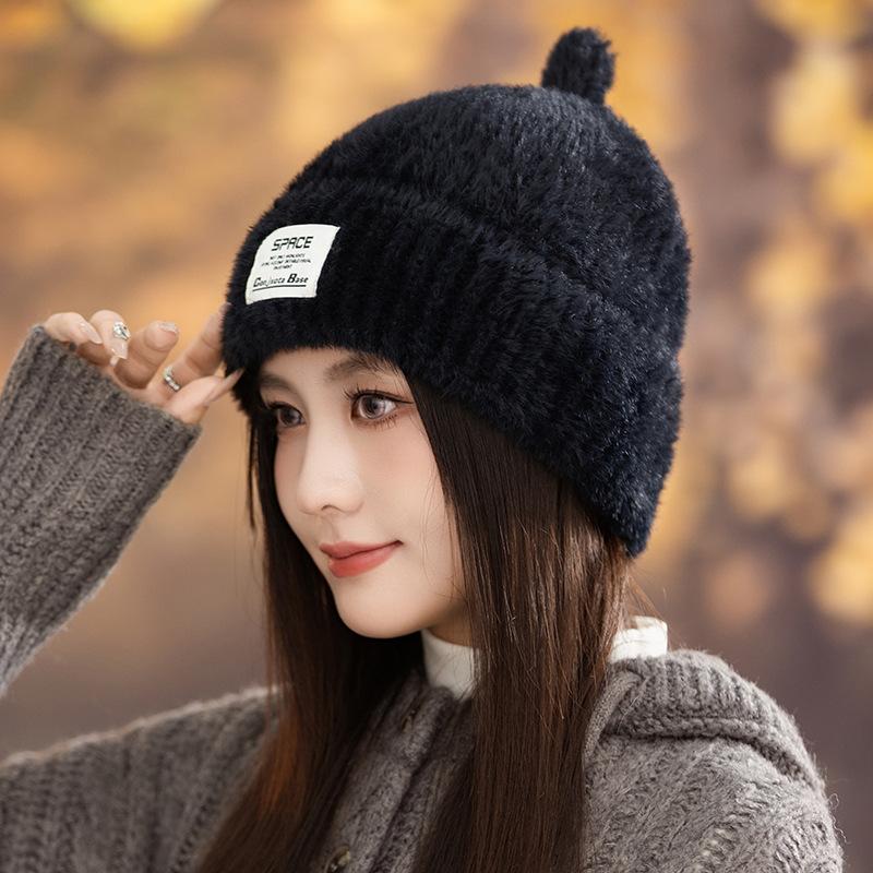 Winter Windproof Wool Hat Women's Casual Warm Plush Hat Outdoor Windproof Ear Protection Pullover Hat