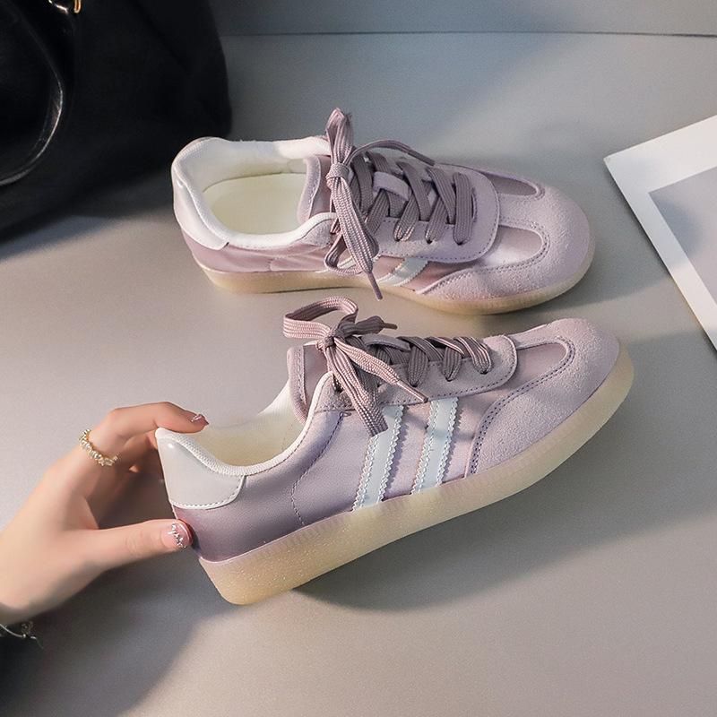 - Spring new women's shoes versatile breathable soft sole not tired feet trendy brand high-end casual women's shoes