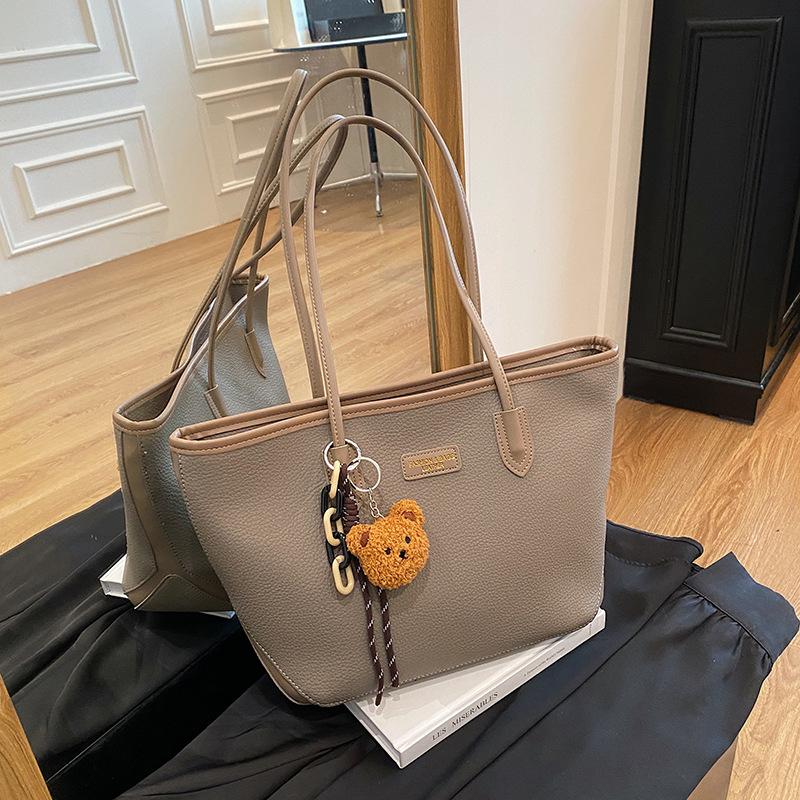 Large-capacity bag women's new casual shoulder bag high-end college student class commuting tote bag