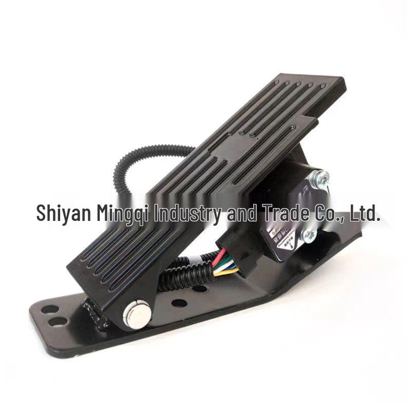 Dongfeng Tianlong Electronic Accelerator Pedal 1108010-C0103 Neutral