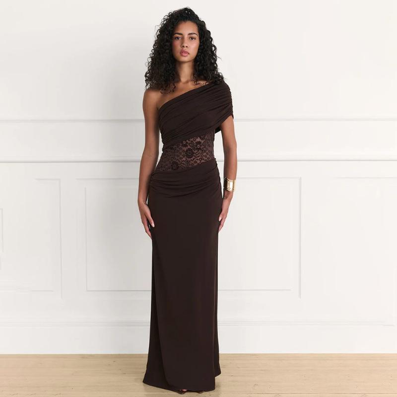 

Autumn new European and American style fashion slanted shoulder lace splicing sexy hip-wrapped pleated hollow dress S чёрный