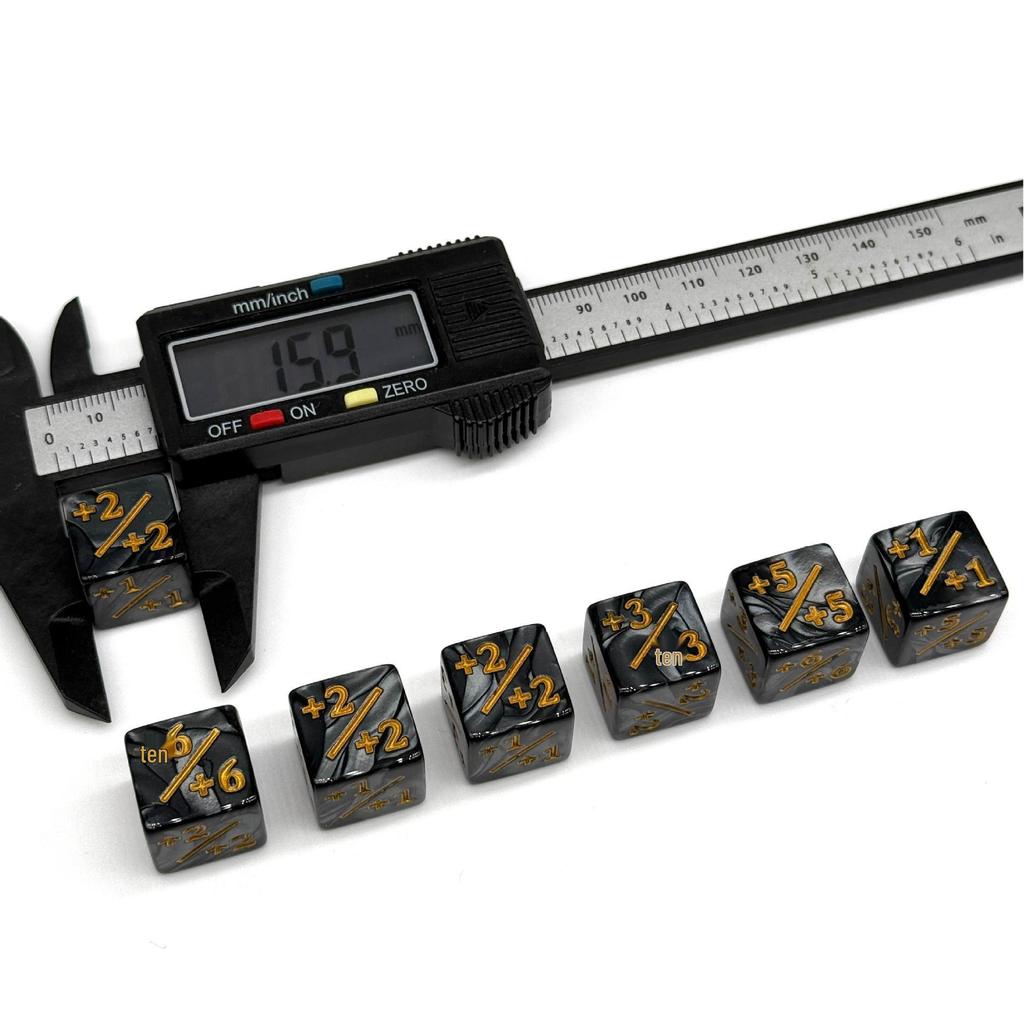 16mm Sada sčítacích a odčítacích kostek - Kostky s čísly a znaménky plus/minus pro stolní hry MTG