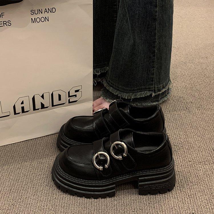 [Ushilai] Fashion Versatile Metal Buckle Small Leather Shoes for Women's Spring 2025 New Platform Temperament Loafers