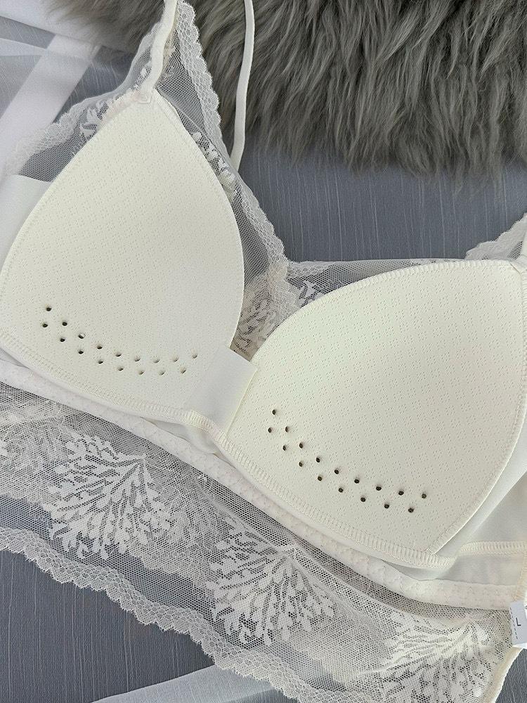 French Seamless Luxury Lace Camisole & Bra with Side Support