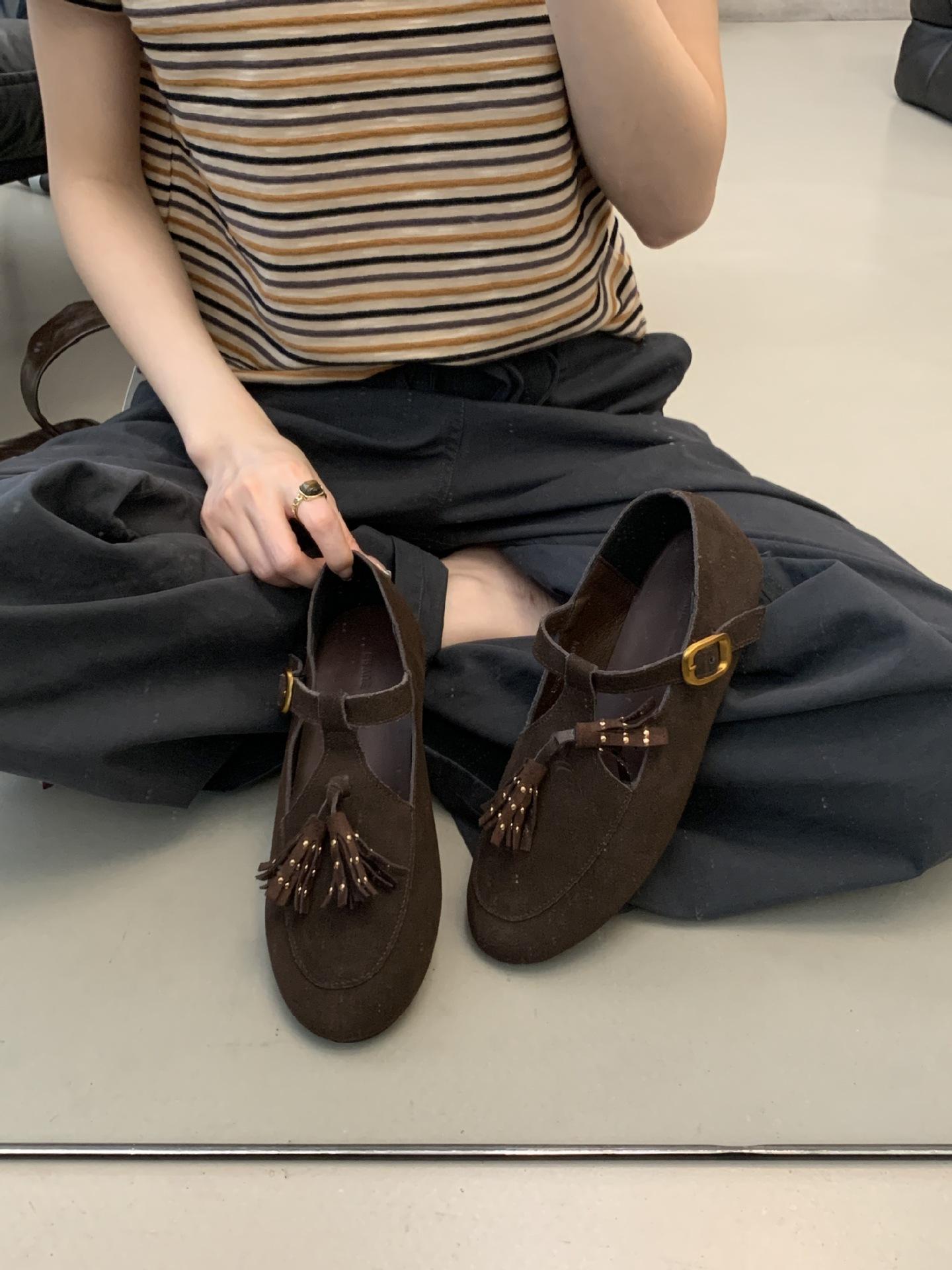 

Версия из коровьей кожи · нишевые ретро туфли с круглым носком из маленькой кожи, дизайн в британском стиле, повседневные на плоской подошве, с бахромой из ивовых гвоздей, одинарные туфли 39