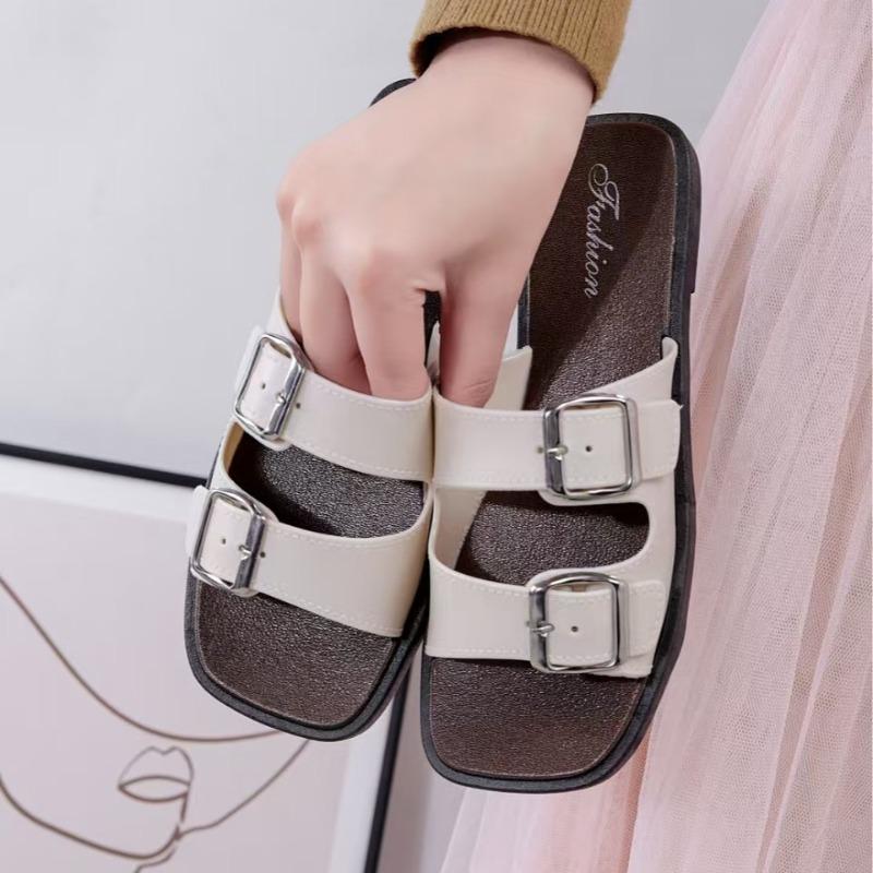 New slippers women's summer retro seaside beach soft flat one-word sandals outside