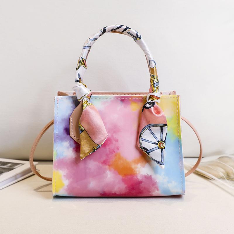 Guangzhou women's bag printed handbag autumn and winter new shoulder change mobile phone silk scarf bag