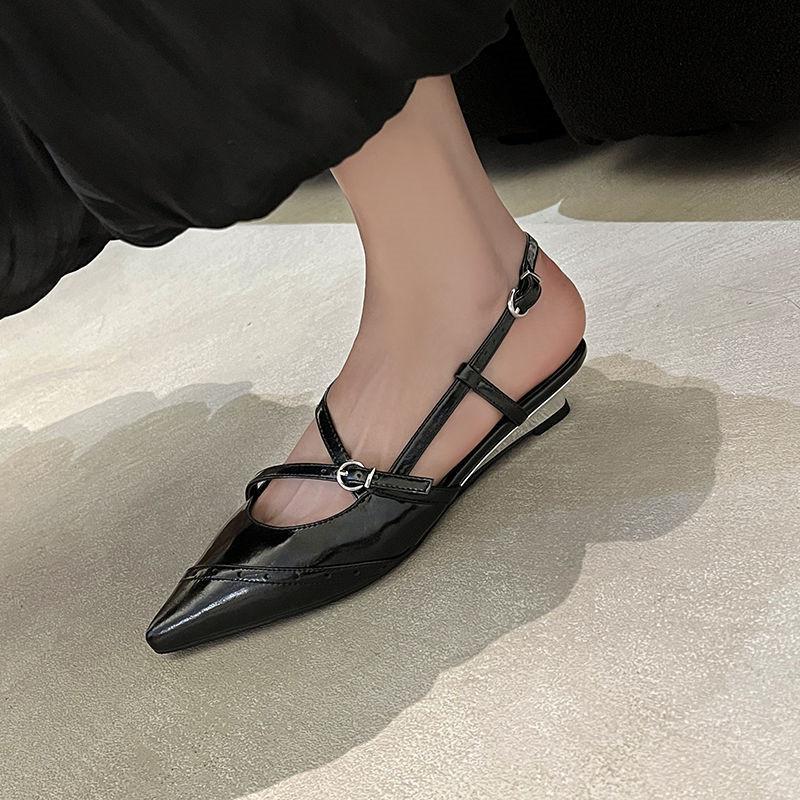 Fashion New Summer Sandals Split Leather Pointed Toe Sandals for Women Low Heels Fashion Retro Sandals Wedges Ladies Shoes Women Black