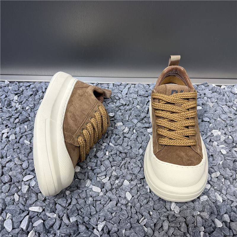Scarpe casual a molla in pelle nuove scarpe sportive di lusso leggero scarpe traspiranti per giovani