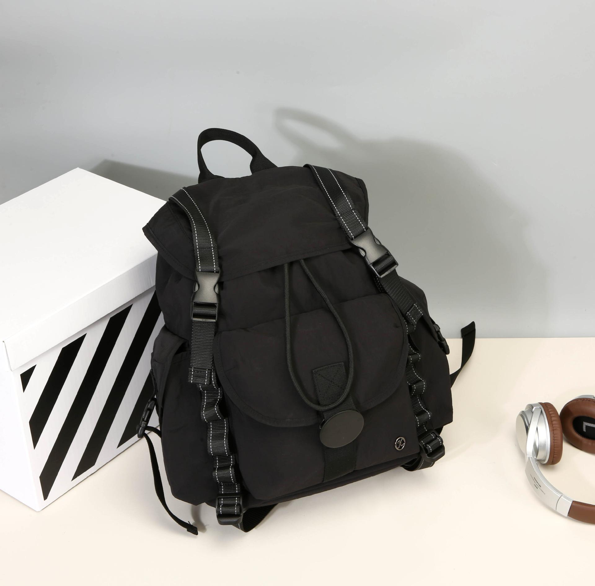 

Назад Открытый большой вместимости легкий плечевой мужской и женский 2024 новый дорожный альпинистский компьютерный рюкзак для школьников чёрный