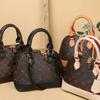 Bolsa de Mão Feminina Formato de Concha PU Pequena Bolsa Transversal Estilo Retrô Uso Diário Ombro Com Zíper