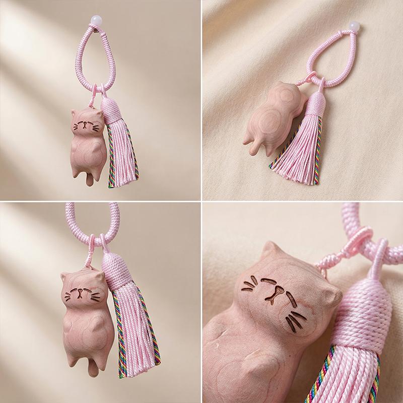 1PC Fortune Cat Pendant Bags Handmade Wooden Gifts Animal Pet Lovers Window Hanging Decoration Car Keys Wood Art Cute Phones