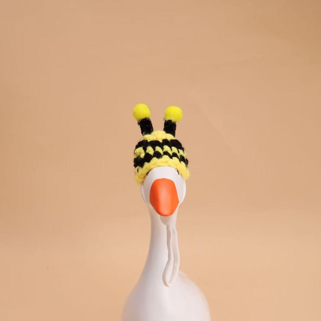 Valentine's Pearl Desktop Goose Set with Mini Knitted Hat & Adjustable Wings Clothing